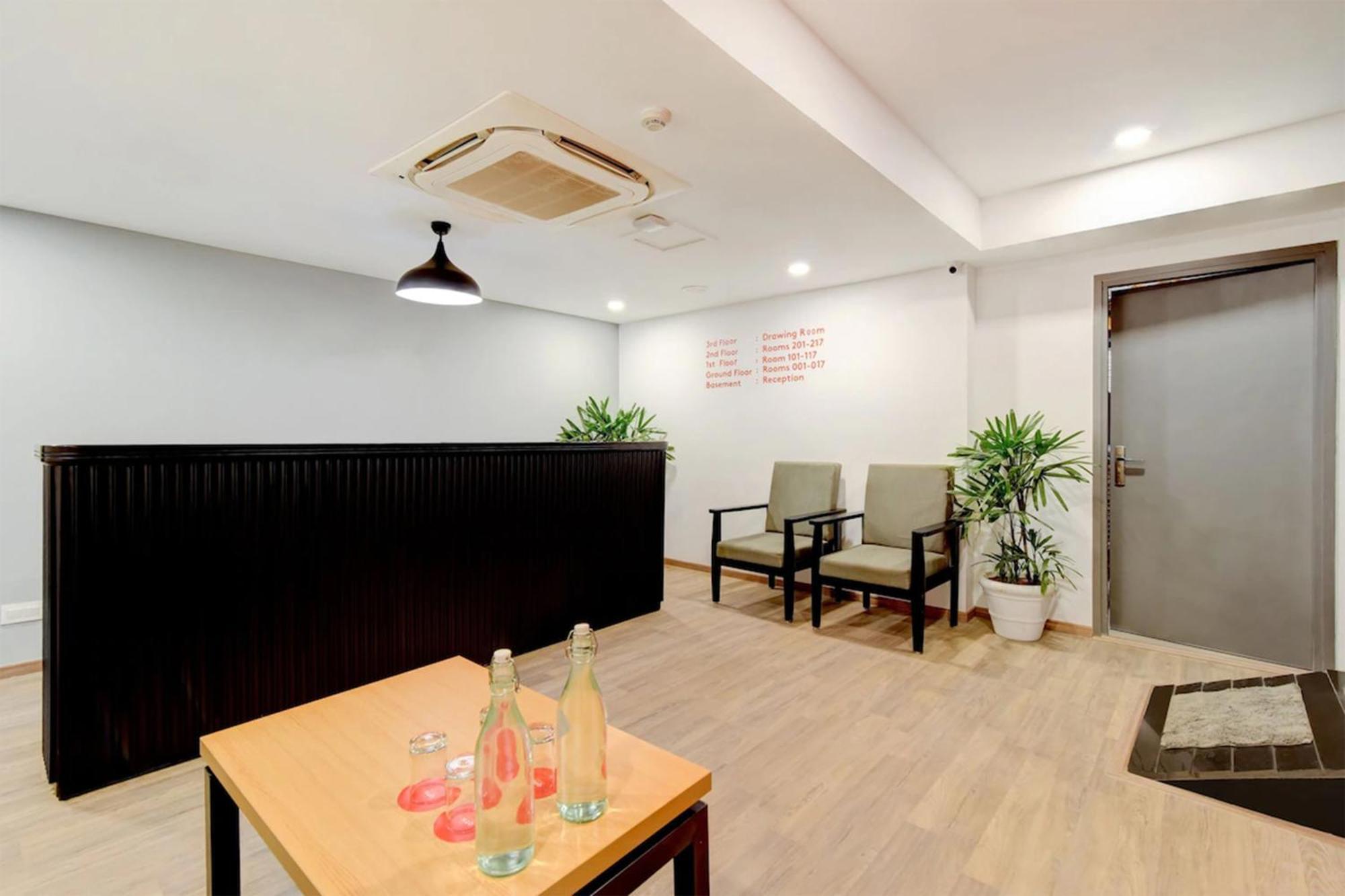 Hotel Crown Inn Faridábád Kültér fotó